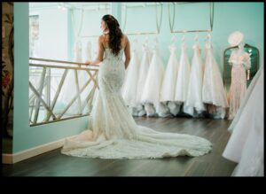 Graceful Glamour: Αποκαλύπτοντας την τέλεια συλλογή νυφικών ενδυμάτων