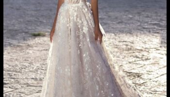 Enchanting Elegance: Νυφική ​​ενδυμασία που ταιριάζει σε μια βασίλισσα
